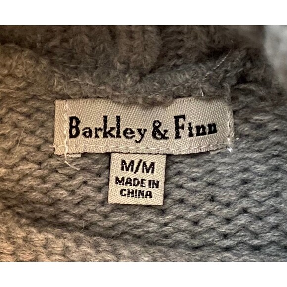 Dog Sweater Grey Knit White Christmas Tree Appliqué Barkley & Finn NWOT Size M - Picture 12 of 12